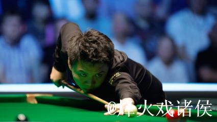 斯诺克英格兰公开赛:周跃龙以6-3击败塞尔比挺进决赛 斯诺克英格兰公开赛:周跃龙以6-3击败塞尔比挺进决赛